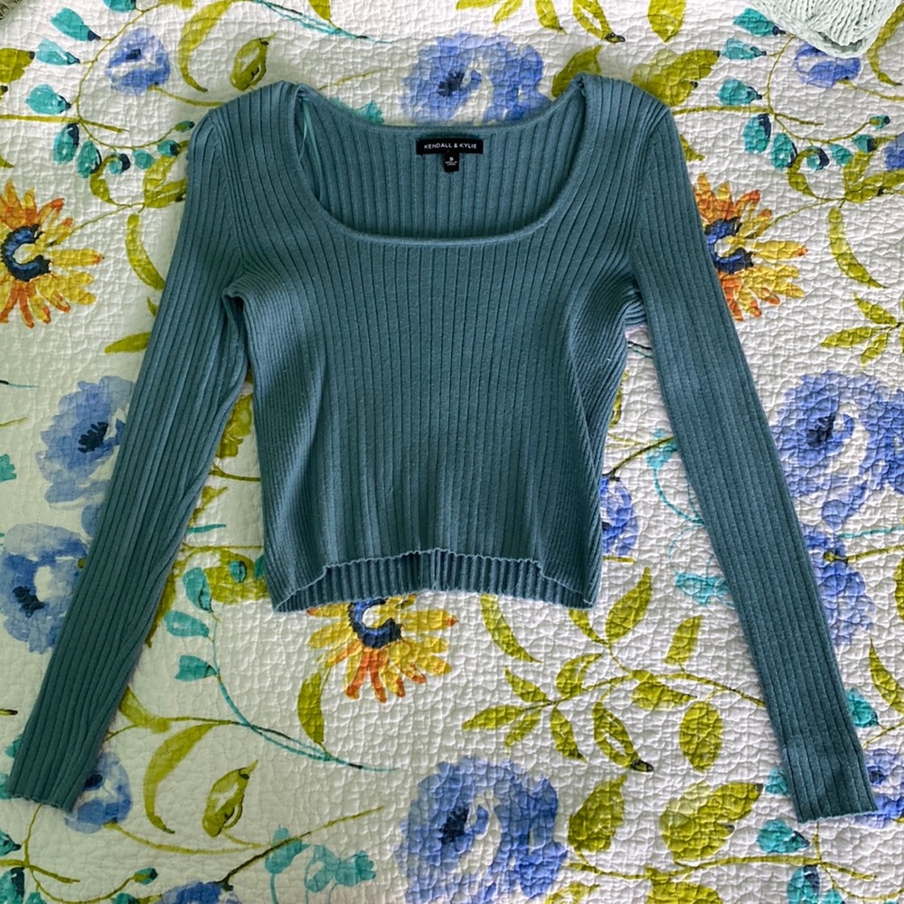 Long Sleeve Crop Top
